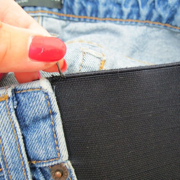 ASOS DESIGN Maternity Women's Medium Wash Denim Baggy Boyfriend Jeans 16 - Picture 8 of 9